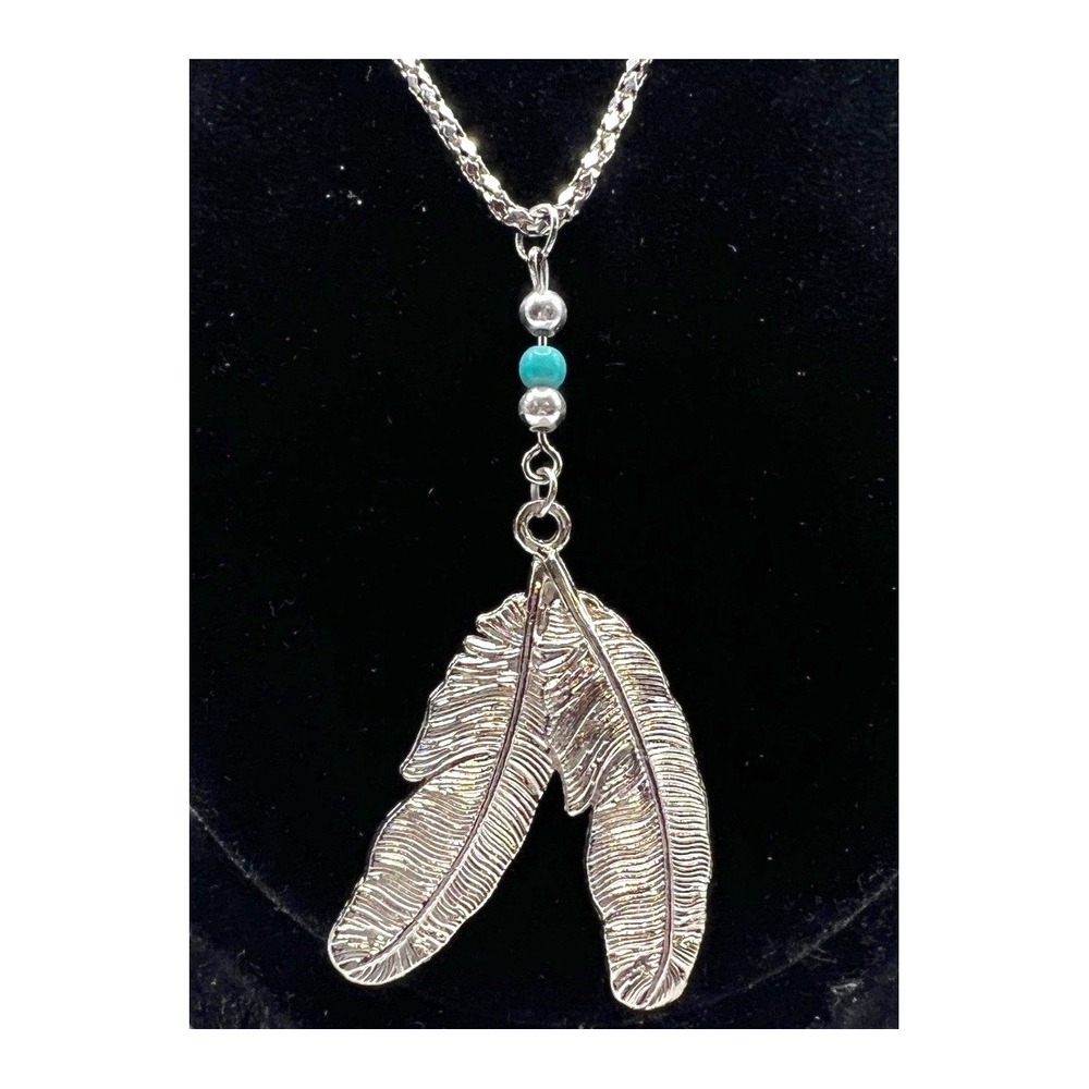 Boho Southwestern Silver Tone Double Feather Necklace 18" - Picture 2 of 4